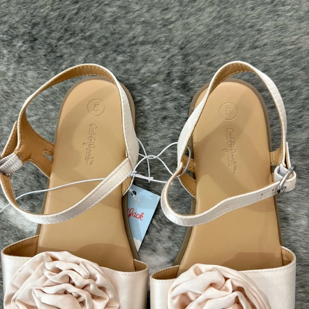 NWT Cat & Jack Rosette Sandals - Picture 4 of 10